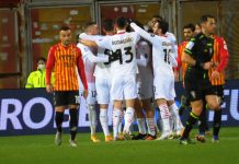 Milan vince a Benevento e resta in vetta alla Serie A