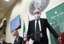 Rezza “Ricoveri in terapia intensiva superano soglia critica”