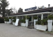 Colazione al bar La Luma. La Polizia trova due clienti nel locale e lo chiude per 5 giorni