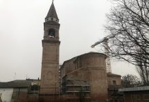 Bondeno, il campanile della chiesa di San Tommaso torna a risplendere