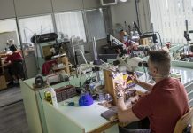 Intesa Sanpaolo e Cna, nuovo accordo per artigiani e piccole aziende