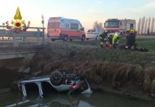 L’auto vola nel canale, muore 39enne