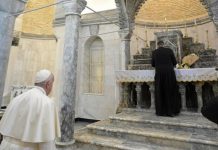 Papa in Iraq “terrorismo e morte non hanno l’ultima parola”