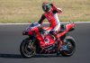 Bagnaia pole in Qatar su Quartararo e Vinales, Rossi 4°