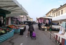 Crisi anche tra gli ambulanti dei mercati, molti pronti a lasciare
