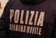 Cocaina nascosta nei pantaloni, arrestato pusher 36enne