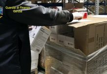 Mascherine non a norma, scatta il sequestro anche a Mantova