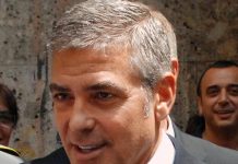 George Clooney compie 60 anni, da sex symbol all’impegno sociale