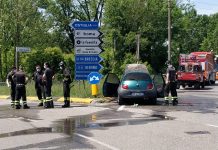 Auto prende fuoco. Strada chiusa tra viale della Favorita e via Legnago