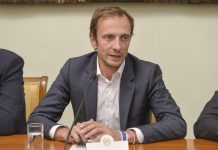 Vaccino, Fedriga “Trovare un equilibrio sulla seconda dose in vacanza”