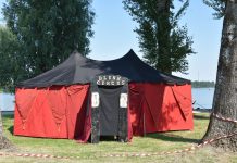 Blink Circus: il mondo di inizio novecento e i suoi freak