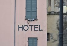 Turismo, i numeri di un 2020 nero