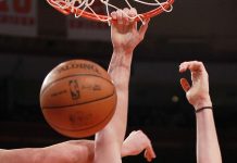 Bucks sul trono Nba dopo 50 anni, Phoenix si arrende 4-2