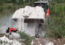 Rifiuti pericolosi in un terreno agricolo, tre persone denunciate