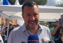Salvini “Salute e lavoro senza rovinare agosto a italiani”