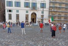 Più No Vax che No Green Pass. Niente ferie per una trentina di contestatori