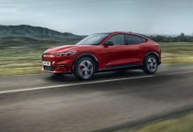Mustang Mach-E puo’ raggiungere la spiaggia da ogni capitale europea