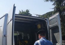 Volantinaggio illecito, due denunciati