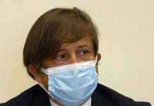 Vaccino, Sileri “Medici e farmacisti per convincere 3,7 mln over 50”