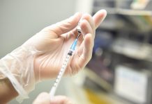 Vaccino, dall’Aifa via libera alla terza dose per i soggetti fragili