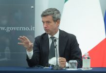 Governo, Orlando “Se la Lega esce non mi strappo i capelli”