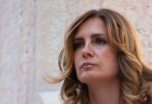 Elena Miglioli presenta il suo libro al Baratta