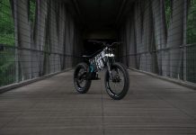 Bmw Motorrad presenta Vision AMBY, un concept tra moto e bici