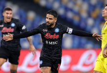 Tris del Napoli al Bologna, partenopei in vetta col Milan