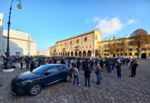 Quelli del No Green Pass tornano in piazza: in 200 ieri per solidarietà ai portuali di Trieste