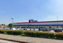 Senza mascherina al market, multato prof “no mask”