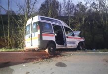 Furgone sanitario esce di strada: muore una soccorritrice 27enne di Amica Emergenza