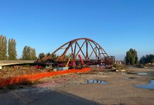Varo del primo arco del nuovo ponte di San Benedetto che sarà chiuso dal 2 al 5 dicembre