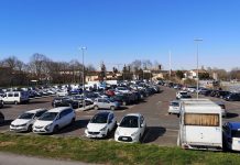 Oltre cento firme contro le strisce blu sull’Anconetta