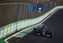 Hamilton davanti a Bottas, incidente per Leclerc