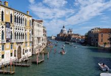 Vacanze, nel 2021 120 milioni di presenze in meno rispetto al 2019