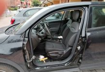 Auto depredate, i ladri smontano volante e portiera