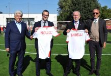 Calcio Serie C – Ghirelli: “Rinviare il turno del 9/1? Valutiamo. Mantova, Setti scelga presto cosa fare” Masiello (terzo da sinistra) all'inaugurazione di Mantovanello