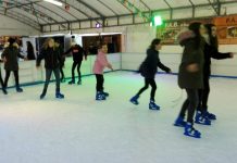 Per Natale a Roncoferraro arriva la pista di pattinaggio sul ghiaccio in Corte Grande