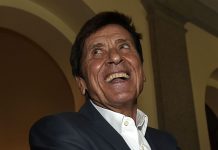 Sui social il brano di Morandi, resta in gara a Sanremo