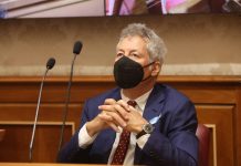 Baricco annuncia sui social “Ho la leucemia, farò un trapianto”