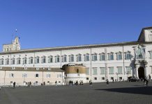 Fumata nera per il Quirinale, 672 le schede bianche