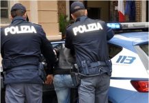 Perseguita e molesta l’ex convivente e viola il divieto di avvicinamento: arrestato