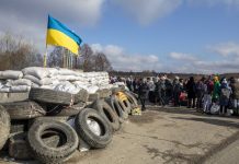 Ucraina, convoglio militare russo in marcia verso Kiev, a Kharkiv attaccato il centro