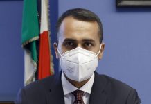 Di Maio: “Dobbiamo indebolire Mosca, Zelensky eroe mondiale”