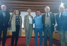 Automobilismo – Renè Arnoux a Castel d’Ario tra Nuvolari, la Ferrari e Villeneuve Renè Arnoux (quarto da sinistra) nella serata di Castel d'Ario