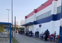 Psicosi crisi Ucraina, file davanti ai supermarket