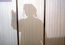 Iss, in calo incidenza e Rt, stabili occupazioni delle terapie intensive