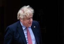 Ucraina, Johnson assicura 120 veicoli blindati e missili antinave