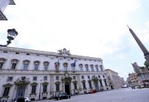 La Consulta dice stop all’automatismo del cognome paterno ai figli