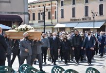 Castelbelforte si è fermato per l’ultimo saluto a Giulia